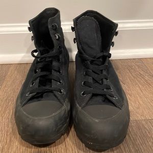 Black platform, converse shoes